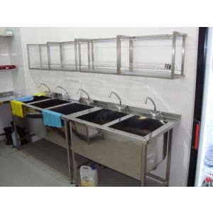 Ванна моечная трехсекционная из нержавеющей стали сварная