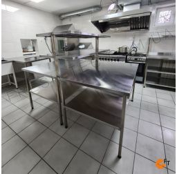 Стол производственный с двумя верхними полками